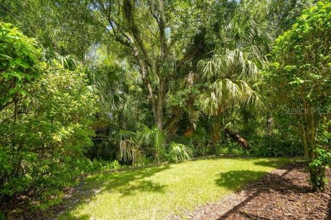 House in Tampa, Florida 4 bedrooms, 219.99 sq.m. № 2204146 - photo 16