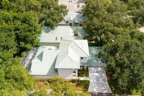 House in Tampa, Florida 4 bedrooms, 219.99 sq.m. № 2204146 - photo 17