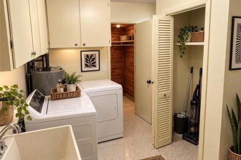 Villa ou maison à vendre à Tampa, Floride: 3 chambres, 230.4 m2 № 2425565 - photo 16