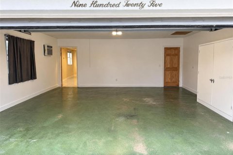 Villa ou maison à vendre à Tampa, Floride: 3 chambres, 230.4 m2 № 2425565 - photo 15