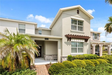 Townhouse in STOREY PARK in Orlando, Florida 4 bedrooms, 184.13 sq.m. № 2232177