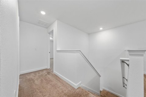 Townhouse in STOREY PARK in Orlando, Florida 4 bedrooms, 184.13 sq.m. № 2232177 - photo 21