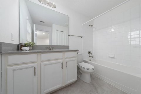 Townhouse in STOREY PARK in Orlando, Florida 4 bedrooms, 184.13 sq.m. № 2232177 - photo 30
