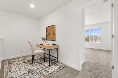 Townhouse in STOREY PARK in Orlando, Florida 4 bedrooms, 184.13 sq.m. № 2232177 - photo 23
