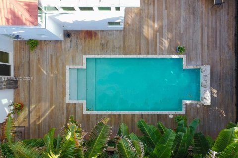 House in Miami, Florida 4 bedrooms, 214.05 sq.m. № 2010827 - photo 21