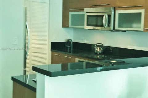Купить кондоминиум в Майами, Флорида 1 спальня, 74.88м2, № 1936514 - фото 27
