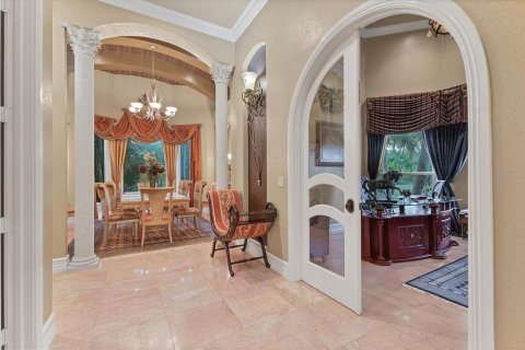 Casa en venta en North Port, Florida, 6 dormitorios, 793.48 m2 № 2106282 - foto 12