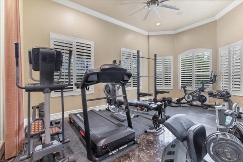 Casa en venta en North Port, Florida, 6 dormitorios, 793.48 m2 № 2106282 - foto 7