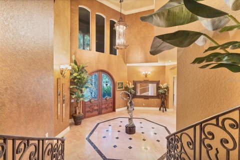 Casa en venta en North Port, Florida, 6 dormitorios, 793.48 m2 № 2106282 - foto 10