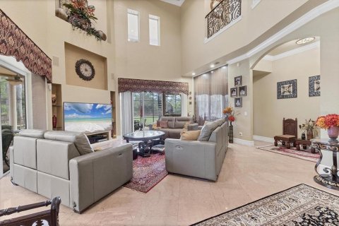 Casa en venta en North Port, Florida, 6 dormitorios, 793.48 m2 № 2106282 - foto 19