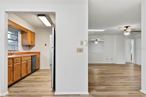 Casa en alquiler en Orange City, Florida, 3 dormitorios, 123.56 m2 № 1843508 - foto 6