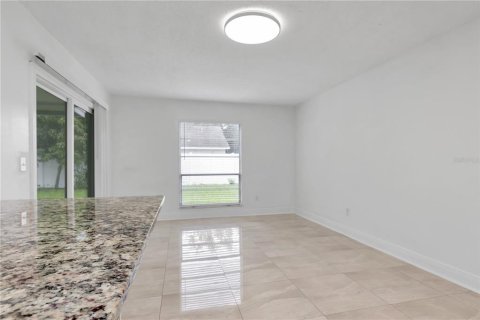 House in Tampa, Florida 3 bedrooms, 154.4 sq.m. № 1894142 - photo 13