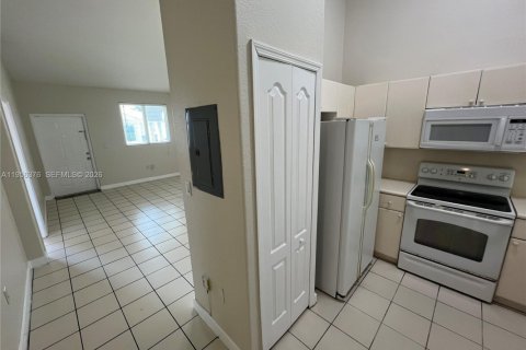 Condominio en venta en Homestead, Florida, 3 dormitorios, 109.81 m2 № 2012002 - foto 7