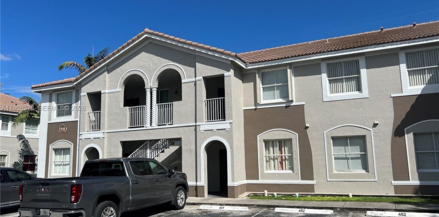 Condominio en Homestead, Florida, 3 dormitorios  № 2012002