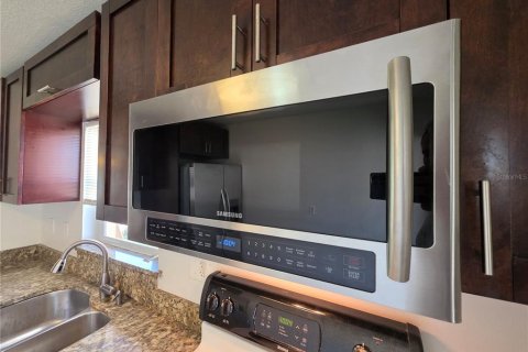 Apartment in Port Charlotte, Florida 2 bedrooms, 83.61 sq.m. № 2095623 - photo 6