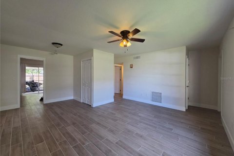 Apartment in Port Charlotte, Florida 2 bedrooms, 83.61 sq.m. № 2095623 - photo 10
