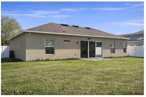 Villa ou maison à vendre à Kissimmee, Floride: 3 chambres, 140.28 m2 № 2232816 - photo 15