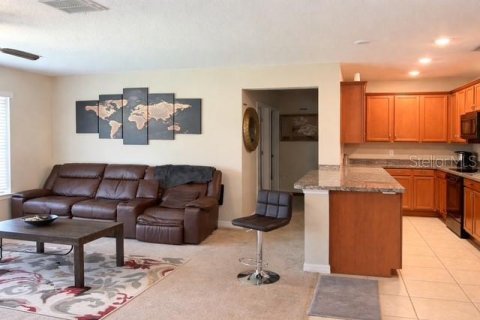 Villa ou maison à vendre à Kissimmee, Floride: 3 chambres, 140.28 m2 № 2232816 - photo 3