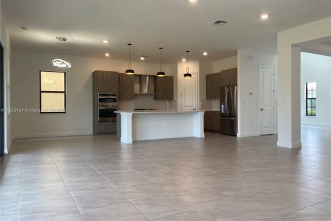 House in Parkland, Florida 5 bedrooms, 395.3 sq.m. № 1945151 - photo 11