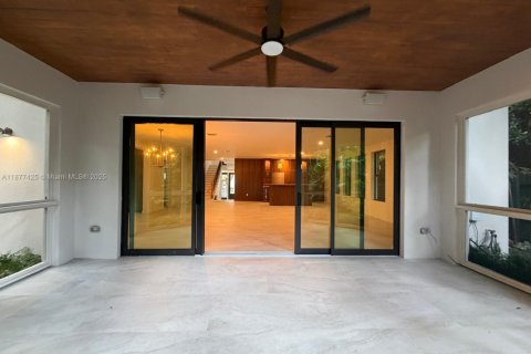 Villa ou maison à louer à Miami, Floride: 4 chambres № 1943521 - photo 10