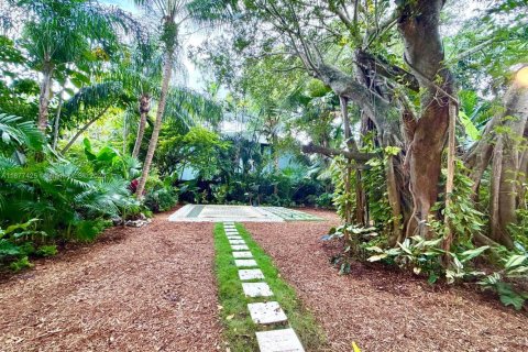 Villa ou maison à louer à Miami, Floride: 4 chambres № 1943521 - photo 17