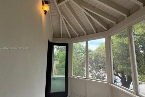Villa ou maison à louer à Miami, Floride: 4 chambres № 1943521 - photo 13