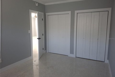 Appartement à louer à Treasure Island, Floride: 1 chambre, 78.97 m2 № 2232921 - photo 12
