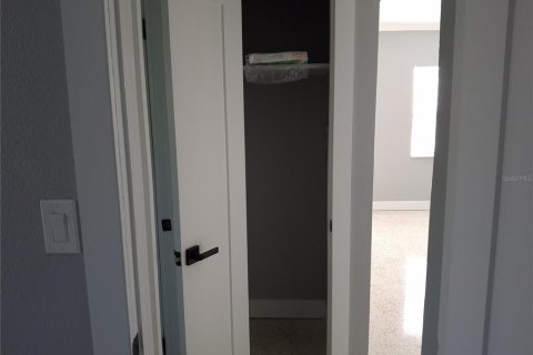 Appartement à louer à Treasure Island, Floride: 1 chambre, 78.97 m2 № 2232921 - photo 9