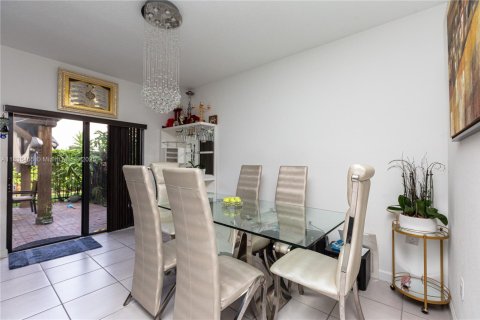 Townhouse in Davie, Florida 3 bedrooms, 149.57 sq.m. № 1950326 - photo 15