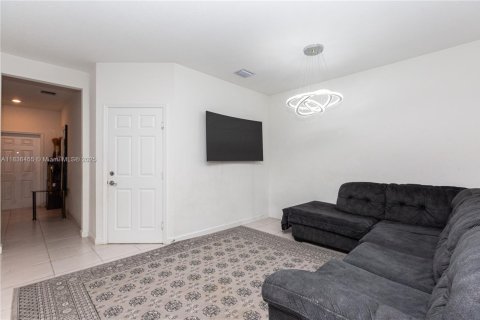 Townhouse in Davie, Florida 3 bedrooms, 149.57 sq.m. № 1950326 - photo 7