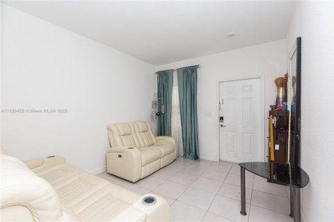 Townhouse in Davie, Florida 3 bedrooms, 149.57 sq.m. № 1950326 - photo 6
