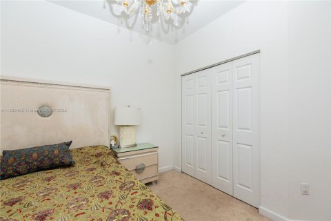 Townhouse in Davie, Florida 3 bedrooms, 149.57 sq.m. № 1950326 - photo 23