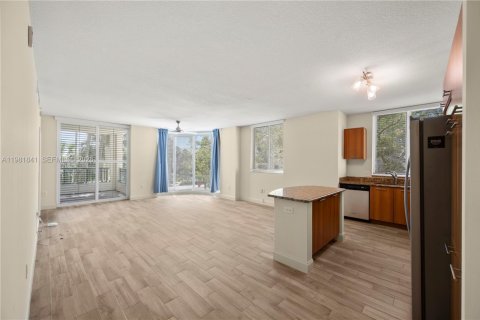 Condo in Plantation, Florida, 2 bedrooms  № 2043046 - photo 2
