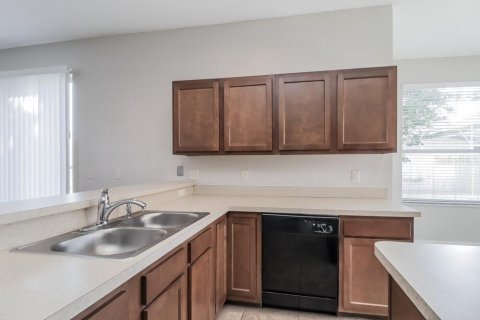 Casa en alquiler en Orlando, Florida, 4 dormitorios, 212.56 m2 № 1869597 - foto 7