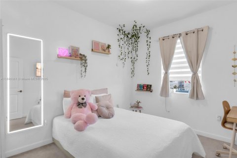 Купить таунхаус в Майами, Флорида 3 спальни, 165.18м2, № 1936131 - фото 22