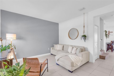 Купить таунхаус в Майами, Флорида 3 спальни, 165.18м2, № 1936131 - фото 6