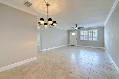 Copropriété à vendre à Gulfport, Floride: 2 chambres, 104.05 m2 № 2100348 - photo 11