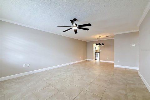 Copropriété à vendre à Gulfport, Floride: 2 chambres, 104.05 m2 № 2100348 - photo 7