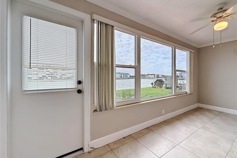 Copropriété à vendre à Gulfport, Floride: 2 chambres, 104.05 m2 № 2100348 - photo 21