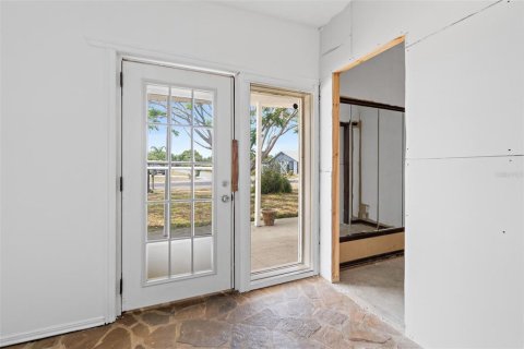 House in Merrit Island, Florida 4 bedrooms, 119.1 sq.m. № 1685131 - photo 7