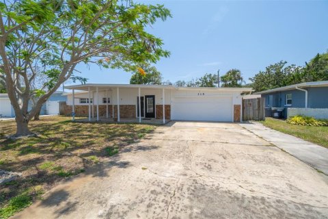 House in Merrit Island, Florida 4 bedrooms, 119.1 sq.m. № 1685131 - photo 3