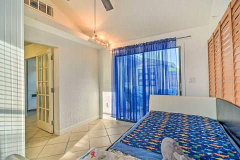 Duplex à vendre à Clearwater, Floride: 3 chambres, 137.68 m2 № 1880515 - photo 20