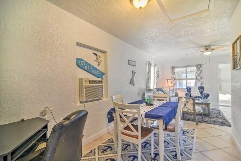 Duplex à vendre à Clearwater, Floride: 3 chambres, 137.68 m2 № 1880515 - photo 24