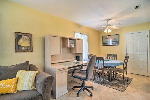 Duplex à vendre à Clearwater, Floride: 3 chambres, 137.68 m2 № 1880515 - photo 9