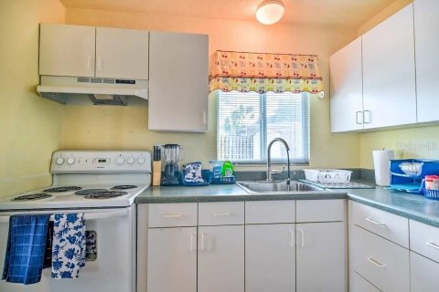 Duplex à vendre à Clearwater, Floride: 3 chambres, 137.68 m2 № 1880515 - photo 11