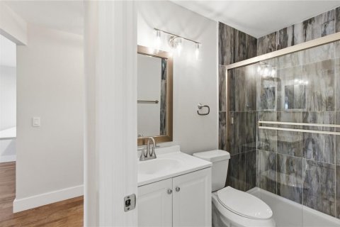 Condominio en venta en Sarasota, Florida, 2 dormitorios, 90.77 m2 № 2142201 - foto 13