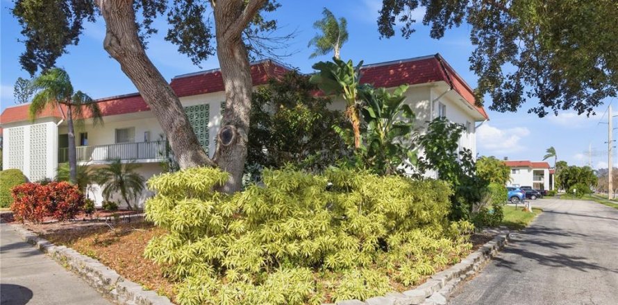 Condominio en Sarasota, Florida, 2 dormitorios № 2142201