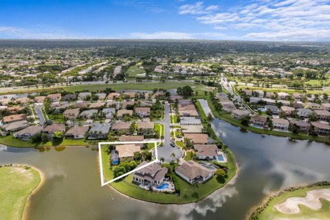 Casa en venta en Royal Palm Beach, Florida, 5 dormitorios, 396.41 m2 № 2186742 - foto 10