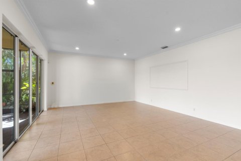 Casa en venta en Royal Palm Beach, Florida, 5 dormitorios, 396.41 m2 № 2186742 - foto 28