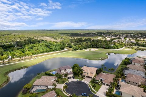 Casa en venta en Royal Palm Beach, Florida, 5 dormitorios, 396.41 m2 № 2186742 - foto 8